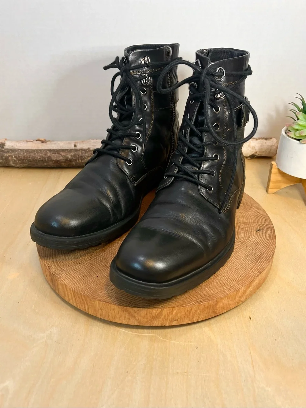 Aston Grey | Rockcastle 2 Combat Boots in Black Leather Size 10.5